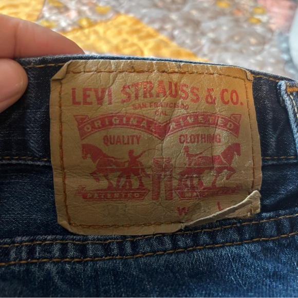 Men’s Levi’s 527 - Picture 3 of 4